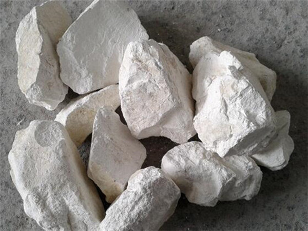 氧化鈣不能和哪些物質混用？具體原因分析